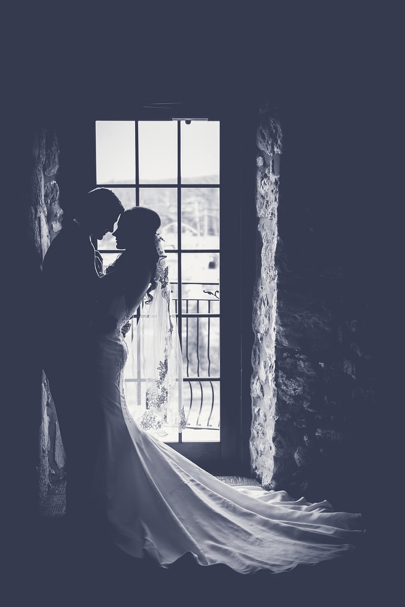 Victorian Wedding Bride and Groom